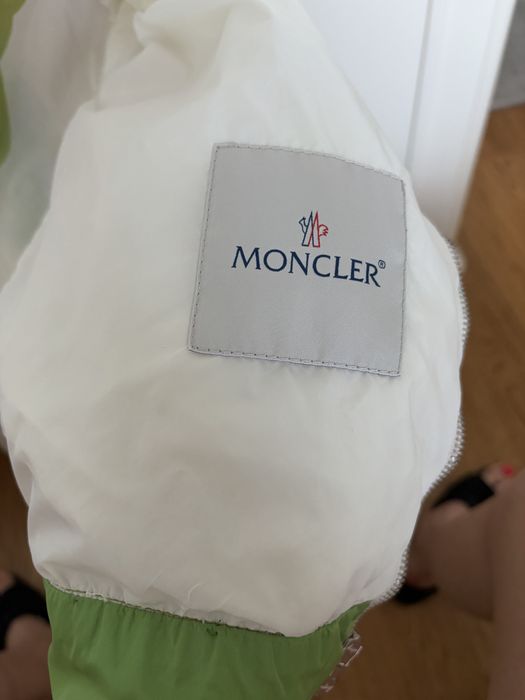 Оригинално шушляково яке Moncler