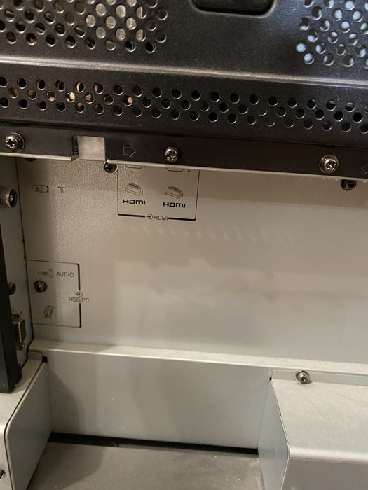 Плазменный телевизор Toshiba