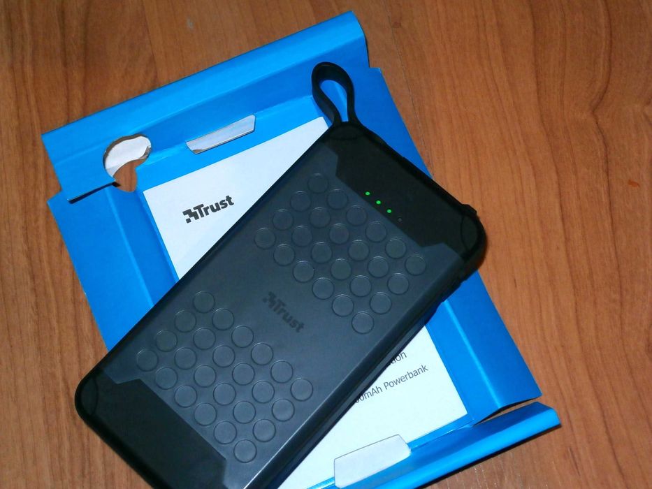 Baterie Externa Trust Hyke Outdoor 10000 mAH Dustproof Waterproof