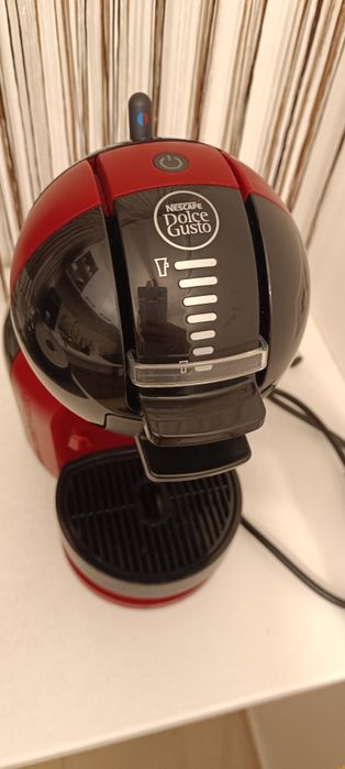 Espressor dolce gusto mini me+ capsule