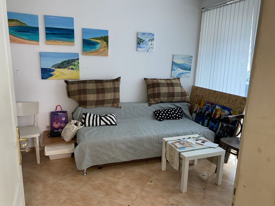 Работно място в ателие за керамика в центъра на гр. София