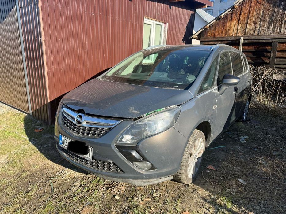 Dezmembrez Opel Zafira C 1.6tdci, turbo, injectoare, dpf