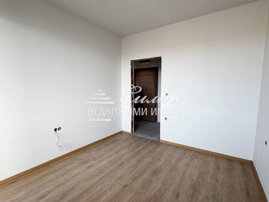 Продава се Двустаен апартамент в Шумен, Тракия - 62 кв.м за 1563 €/кв.м - Снимка #3