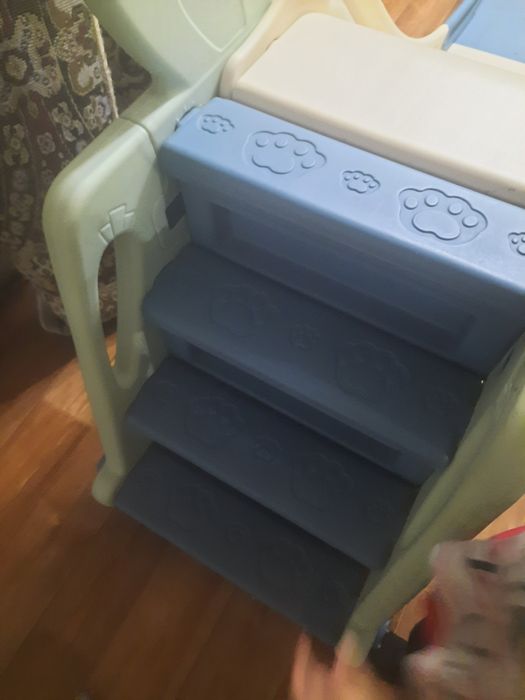 Продам детскую горку