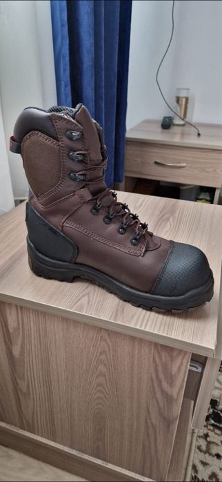 продам обувь red wing