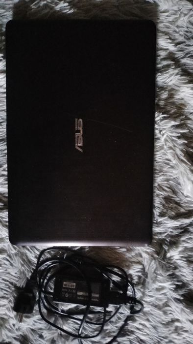 Ноутбук Asus core i 3