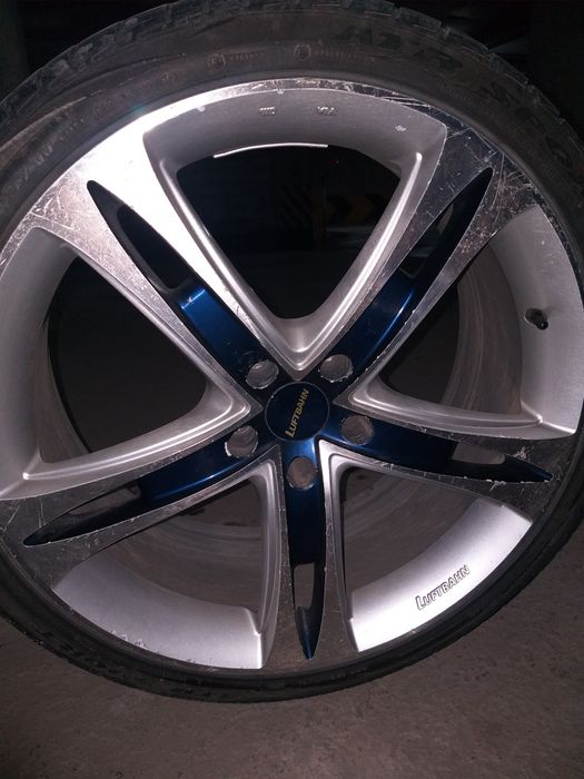 Диск в комплекте