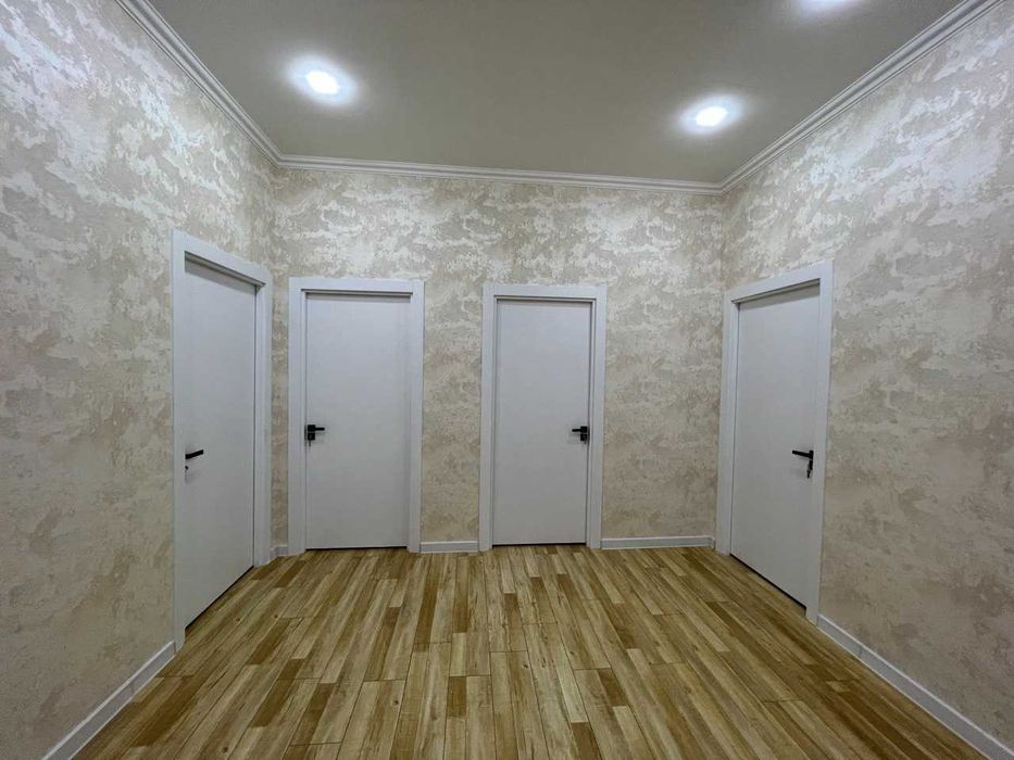 Hovli sotiladi. Laylak mahalla, 11 maktab orqasida, 6 sotix 4 xona