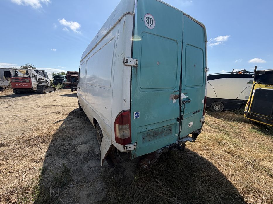Мерцедес Спринтер 311 CDI 2.2 дизел 109 к.с. висок покрив на части