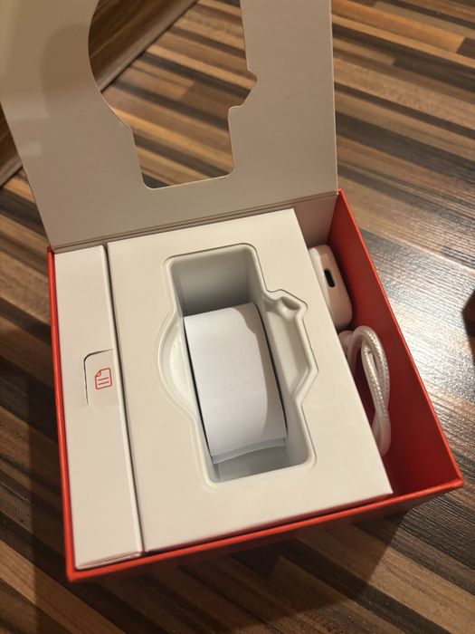 Vand SmartWatch OnePlus Watch 2 ca Nou Fullbox Schimb Trimit