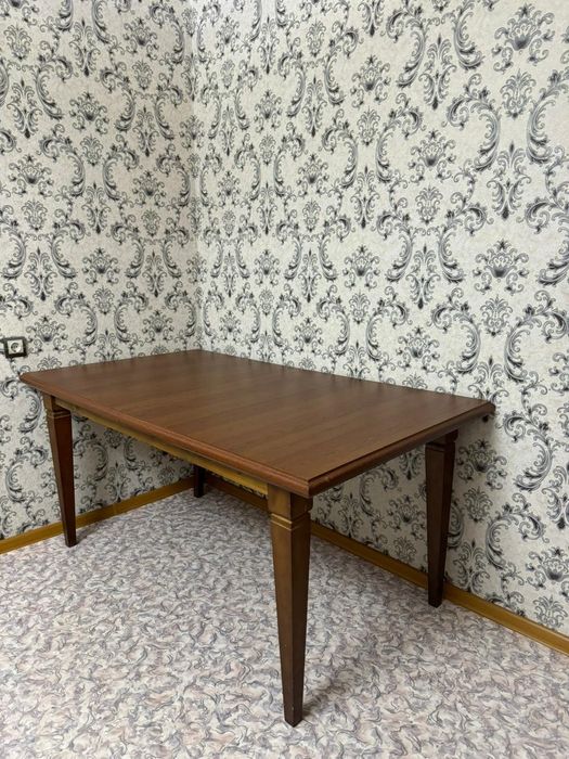 Деревянный стол, раздвижной