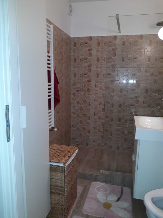 Inchiriez apartament 3 camere, zona deosebita, cartier Grigorescu