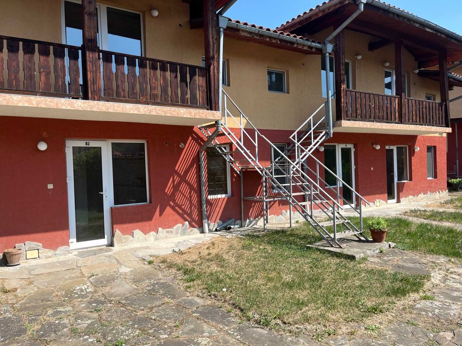 Продава се Хотел в Троян - 1240 кв.м за 231 €/кв.м - Снимка #2