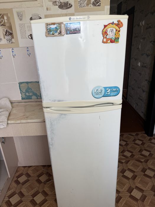Продам холодильник