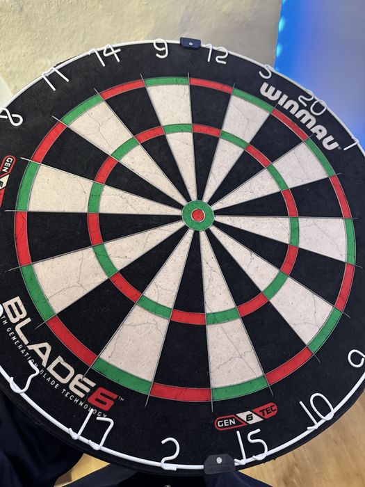 Winmau blade 6 Darts