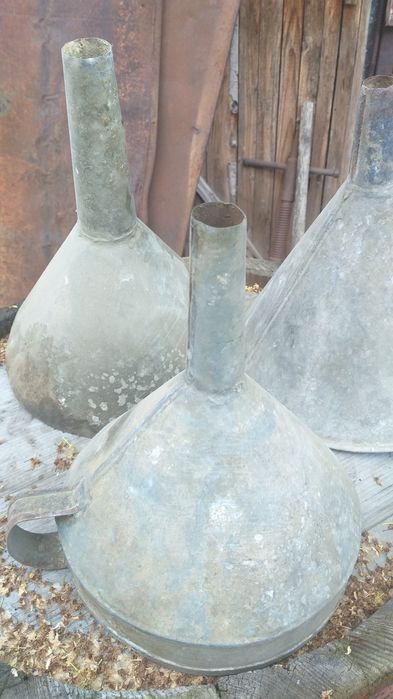 Pilnie din tablă motorină