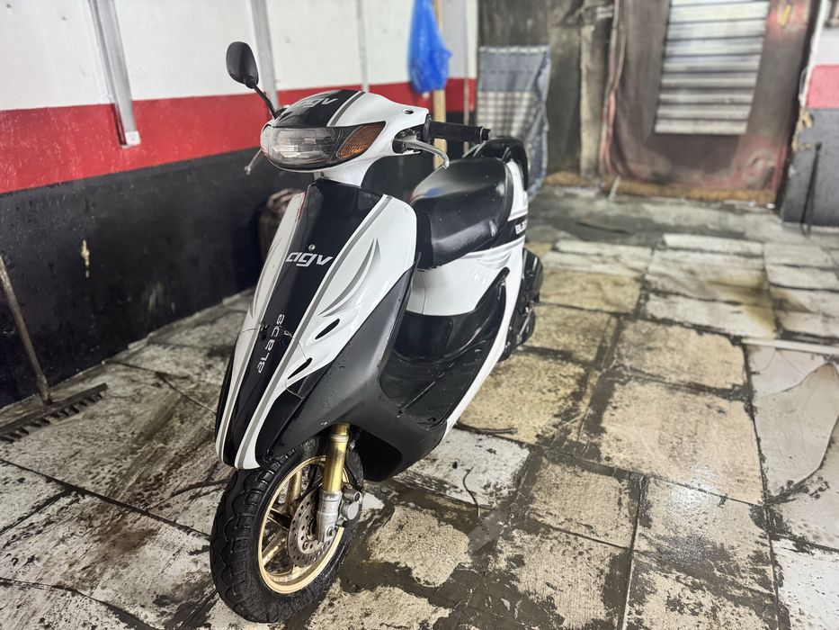 Японский скутер Honda Dio