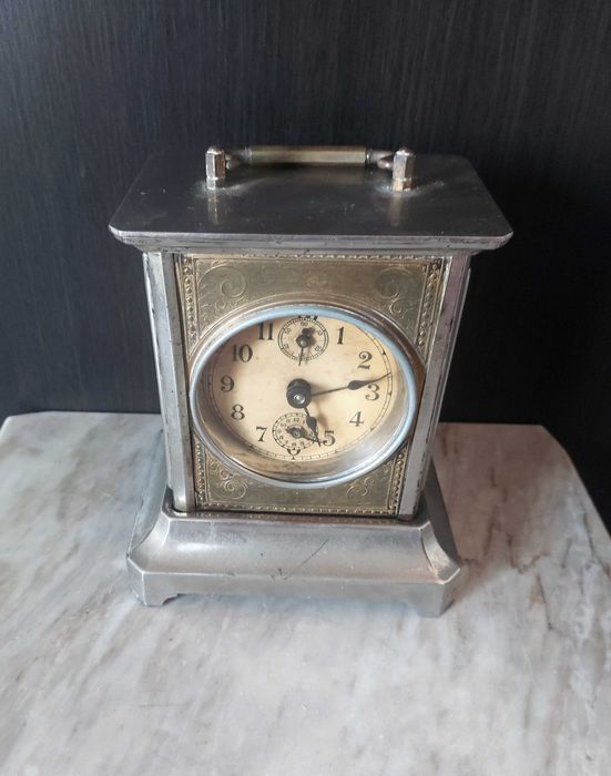 настолен механичен часовник с латерна JUNGHANS - Жокер