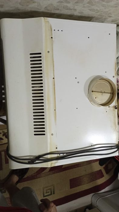 Продам вытяжку не дорого