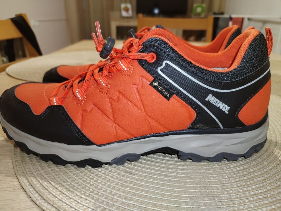 Непромокаеми обувки