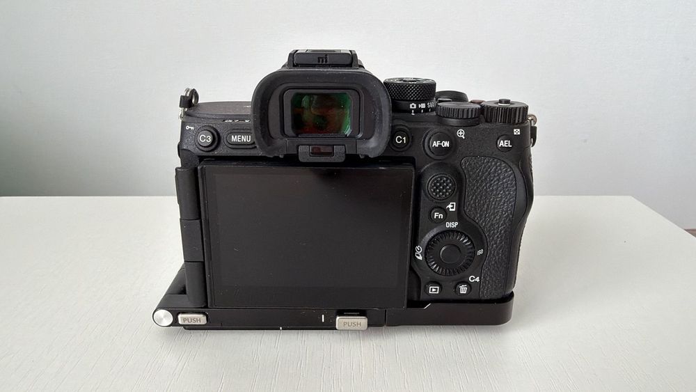 Sony A7r5 продам