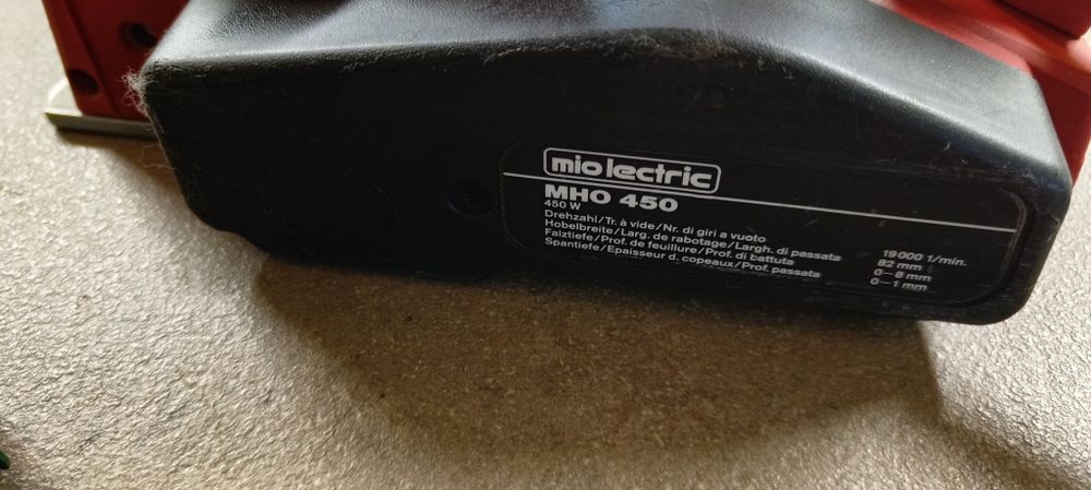 Електрически рендета Bosch PHO 100