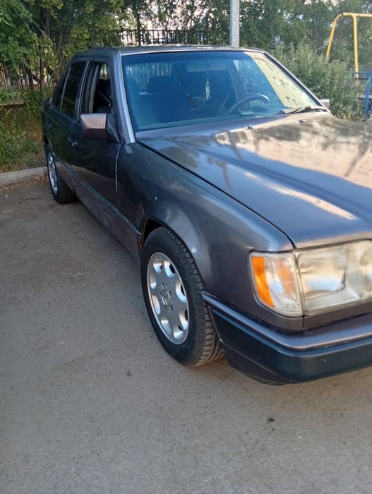 Продам Мерседес 230E w124
