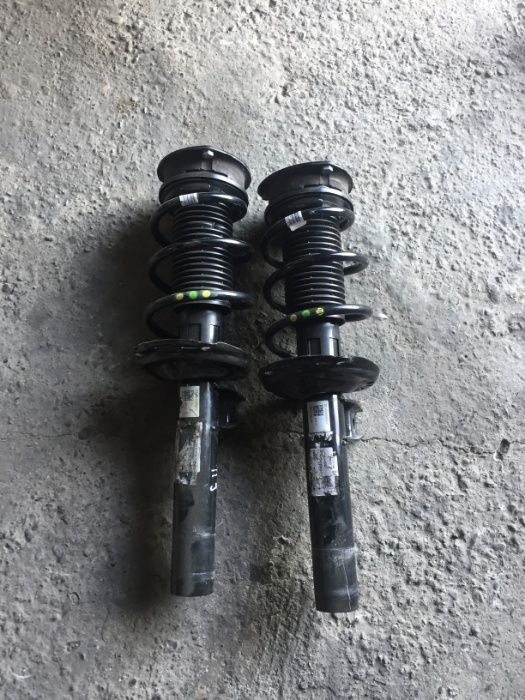 Amortizor Complet stanga dreapta fata VW Tiguan 2016/2017/2018/2019