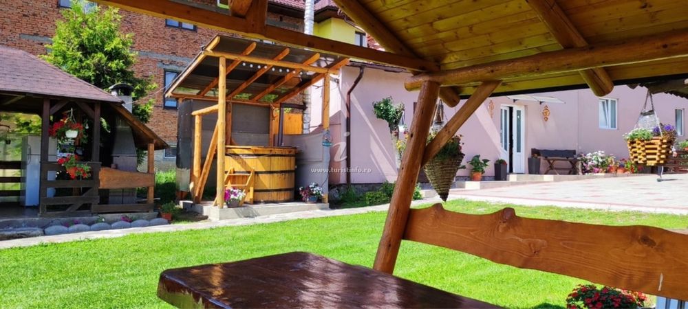 Cazare Moieciu de Jos, Casa Discret