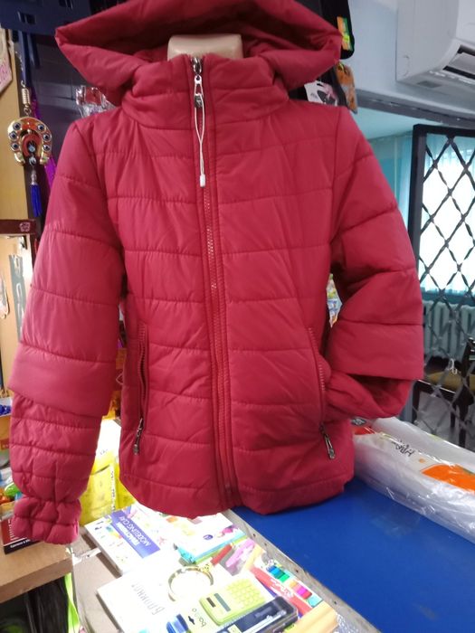 Куртки на девочек