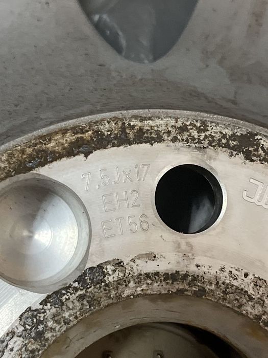 Джанти с гуми Audi 17