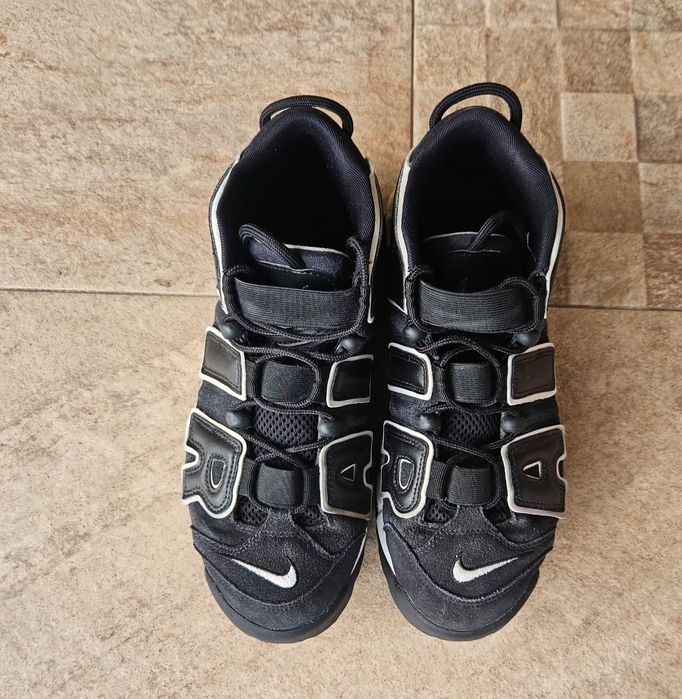 Vând adidași Nike Uptempo, mărimea 42.