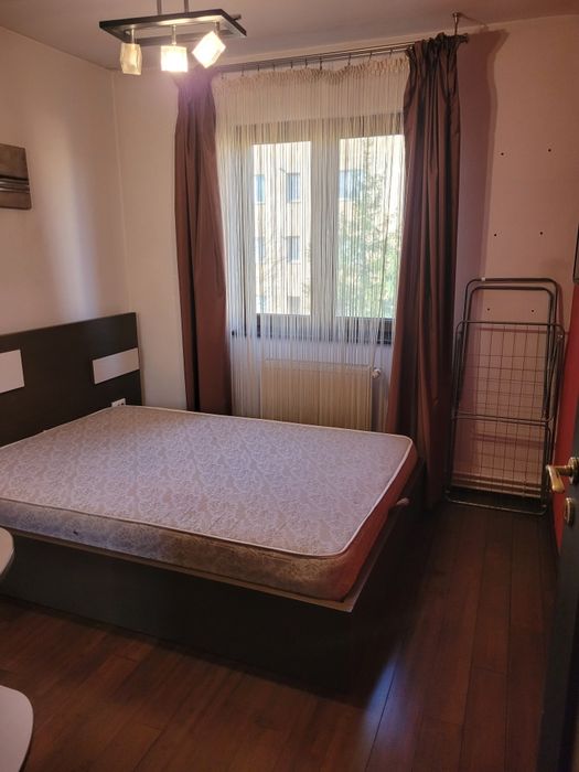 Apartament  de inchiriat ,2 camere .cartierul Florilor