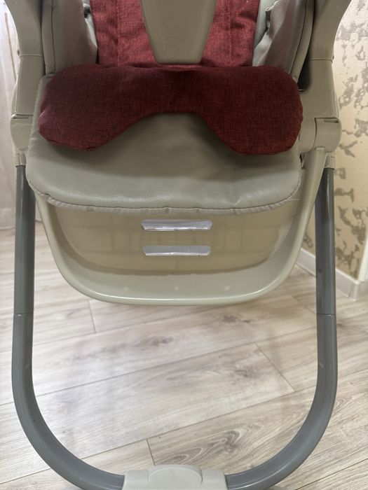 Продам стульчик для кормления