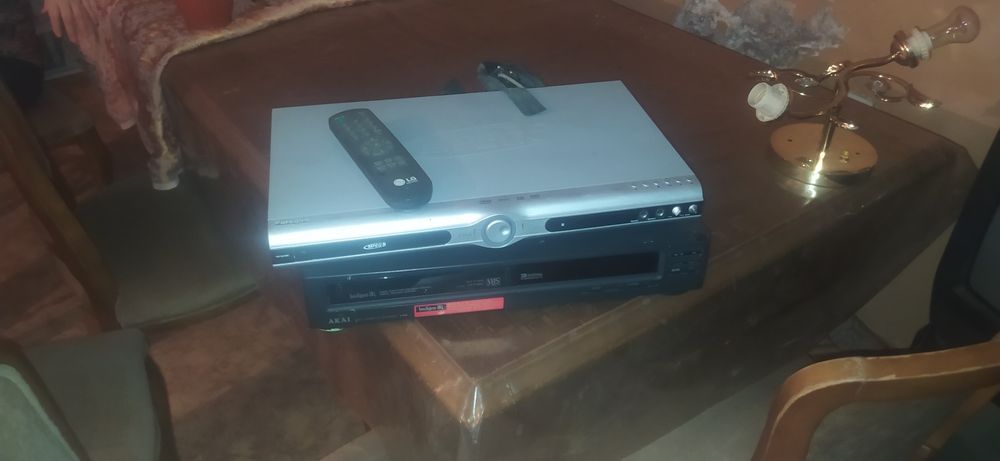 Продам 6 телевизоров + 2 дивидишников.