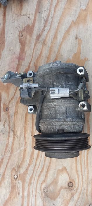 Компрессор кондиционера Toyota Windom 20.21
