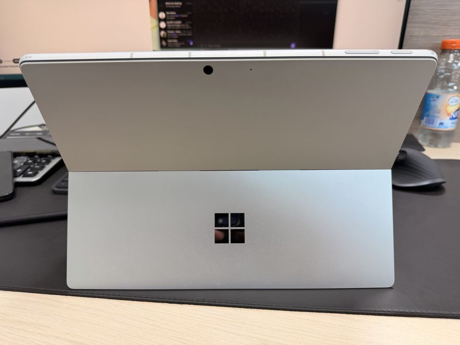 Microsoft Surface Pro 9 5G – 16 GB RAM / 512 GB SSD