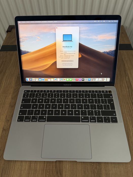 Schimb/Vand Apple MacBook AIR 13 2019, A1932, Intel Core i5 1.6 GHz, 8 Gb RAM, SSD 256 Gb, cu doar 125 Cicluri Incarcare Ca Nou !