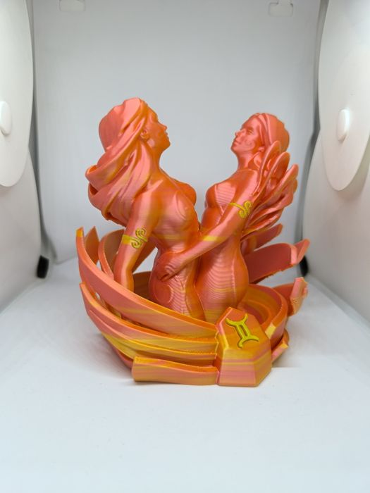 Зодиакални фигури - 3д принтирани със съзвездие отдолу