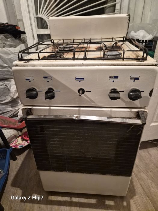 Продам две газовые плиты