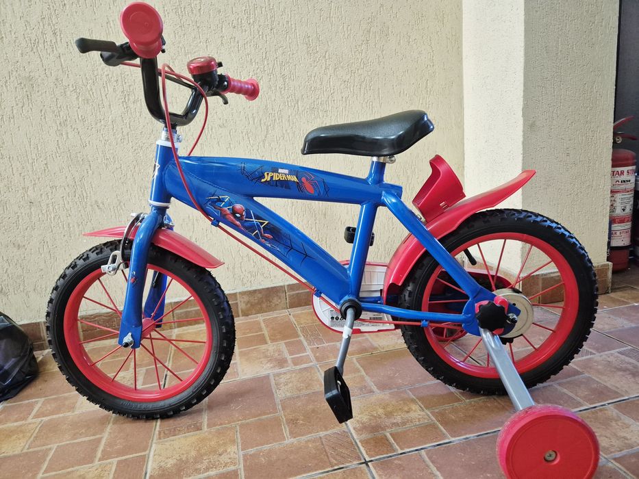 Bicicleta SPIDERMAN cu roti ajutătoare