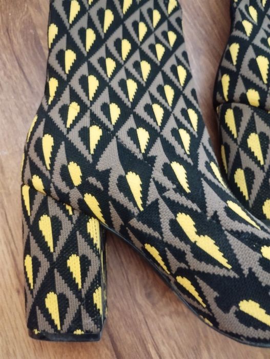 Дамски пролетни ботушки