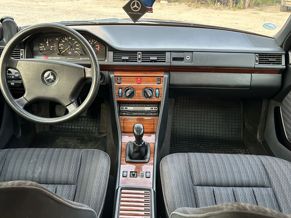Продам мерседес W124
