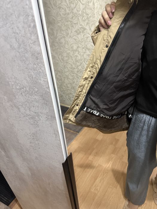 Продам парку зимнюю