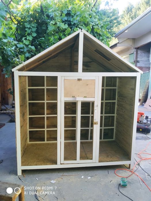 Xo'roz katak va kabutarxonalar