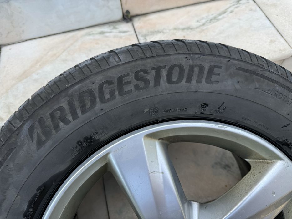 Roti SUV cu anvelope iarna 235/65/17