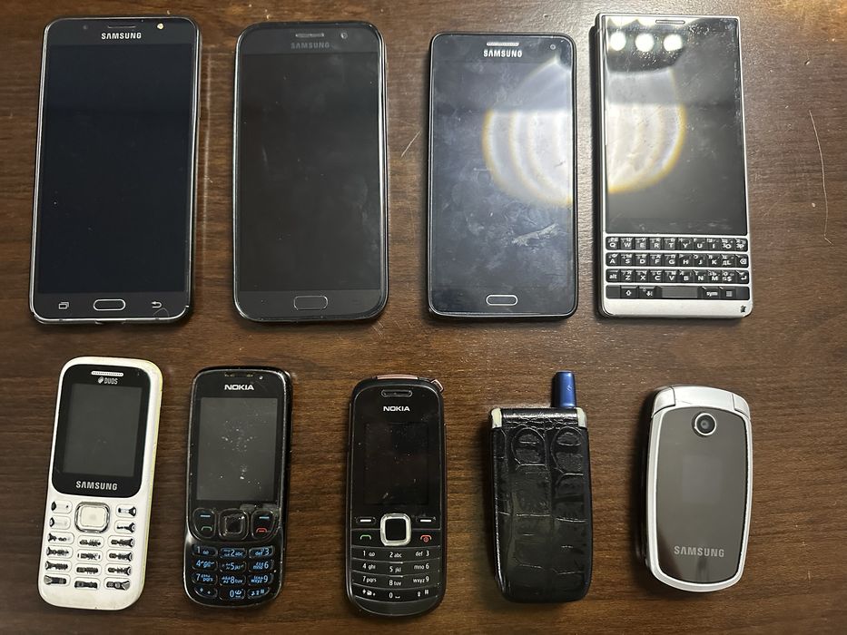 Продаю телефоны