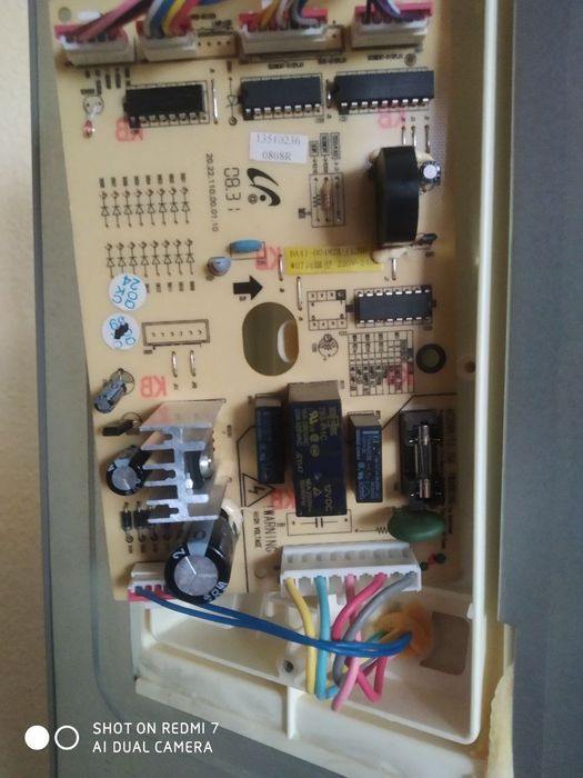 Ремонт кондиционеров.Ремонт холодильников любой сложности.