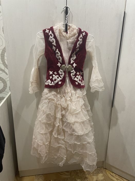 Продам национальный костюм