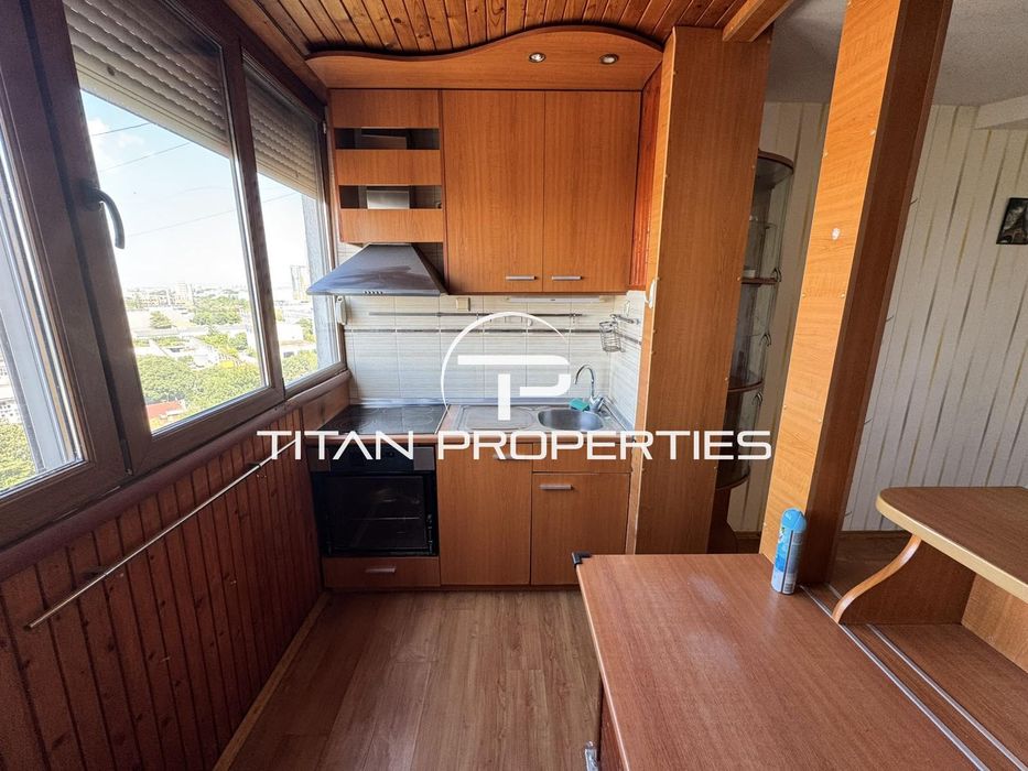 Продава се Тристаен апартамент в Бургас, Братя Миладинови - 86 кв.м за 2059 €/кв.м - Снимка #4